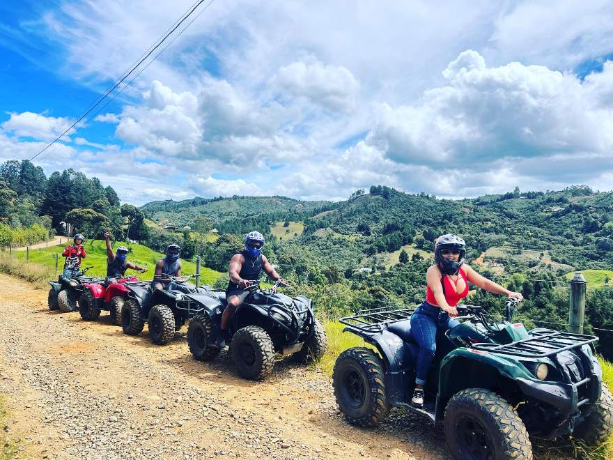 Paseo en cuatrimotos