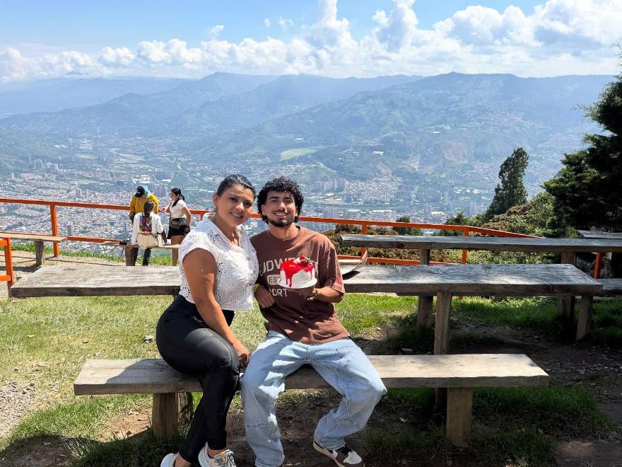 Celebración de cumpleaños en tour